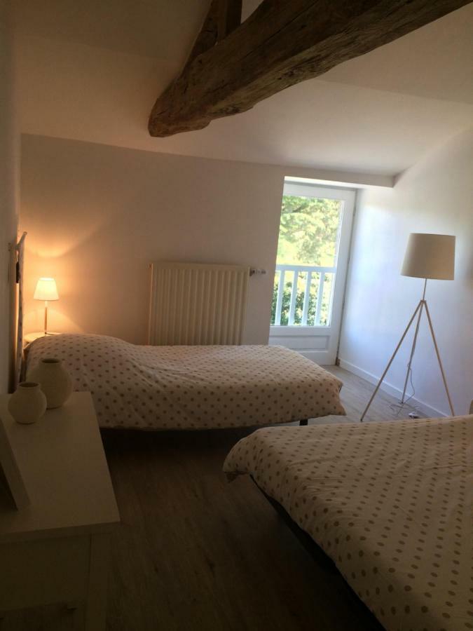 Le Petit Monty Gite Cote Etang Saint-Malo-du-Bois Zewnętrze zdjęcie