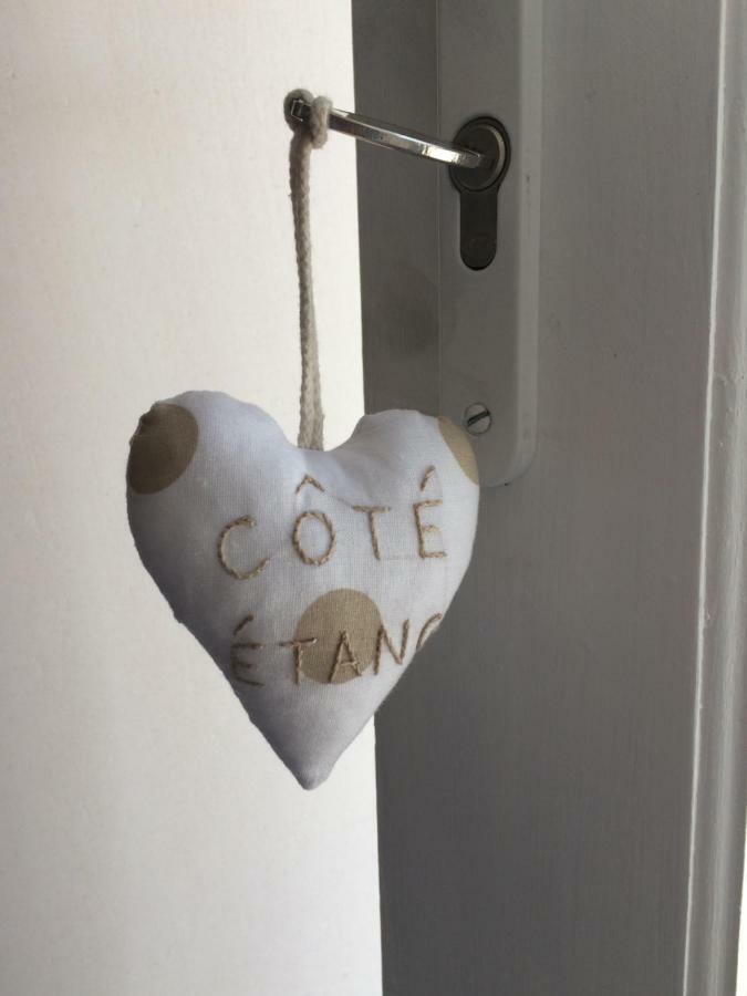 Le Petit Monty Gite Cote Etang Saint-Malo-du-Bois Zewnętrze zdjęcie